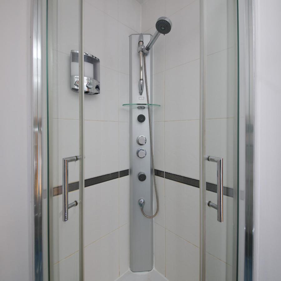 Liverpool City Stays - Economy Room - Close To Airport Ee1 Buitenkant foto