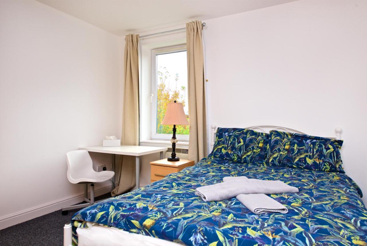 Liverpool City Stays - Economy Room - Close To Airport Ee1 Buitenkant foto