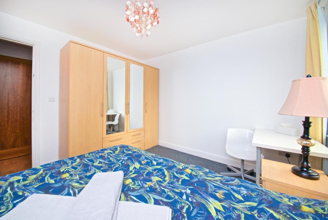 Liverpool City Stays - Economy Room - Close To Airport Ee1 Buitenkant foto