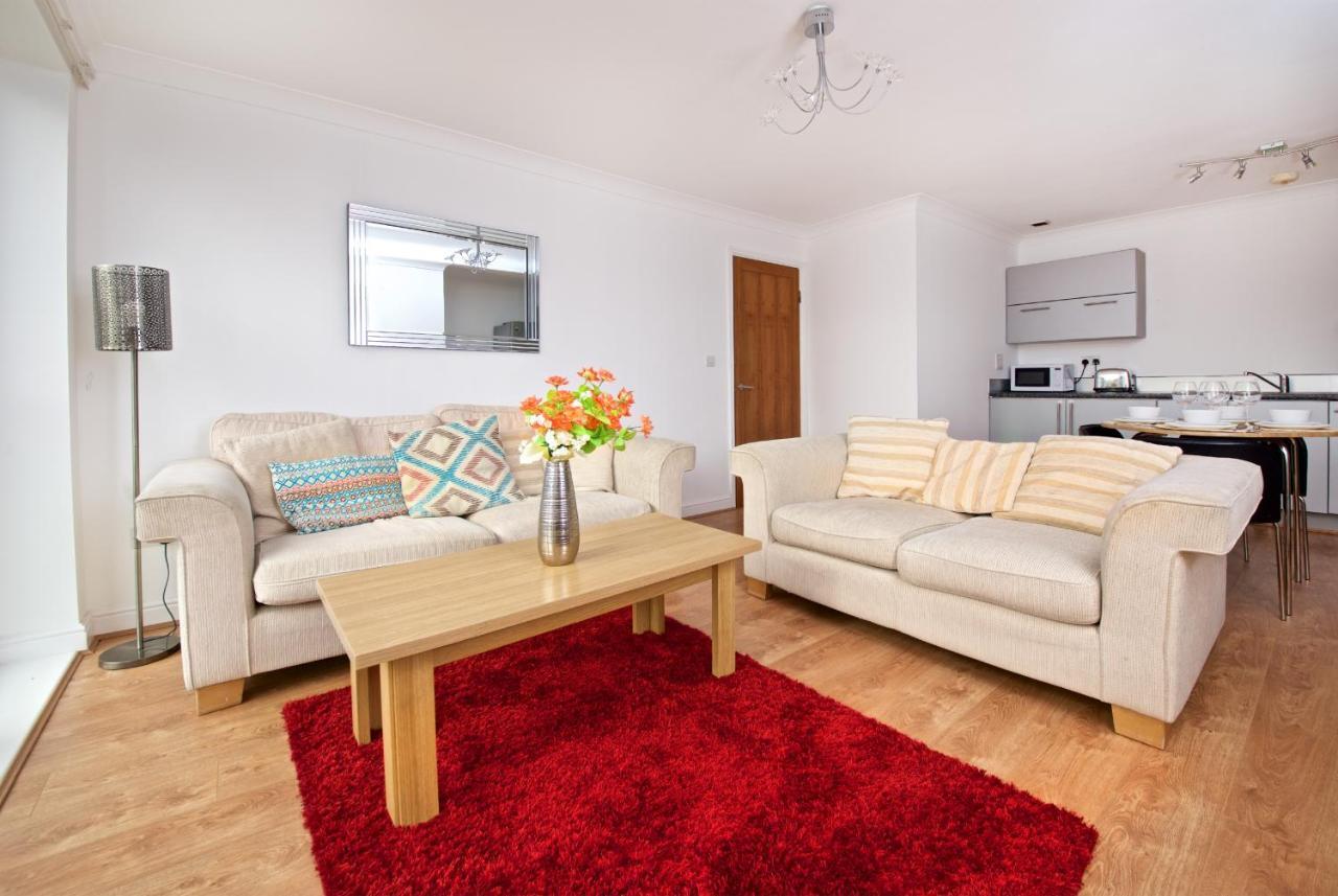 Liverpool City Stays - Economy Room - Close To Airport Ee1 Buitenkant foto